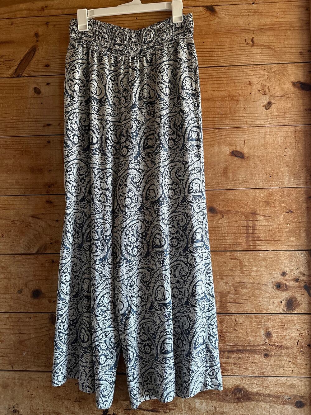 Sundance Paisley Wide Leg Lightweight Pull On Pants